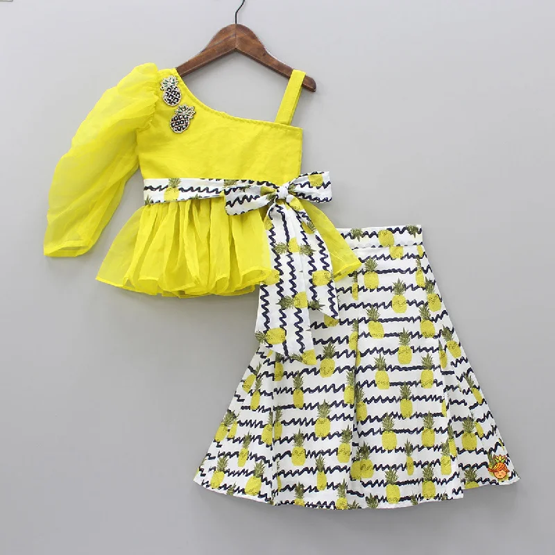 Stylish Yellow One Shoulder Top With Printed Palazzo