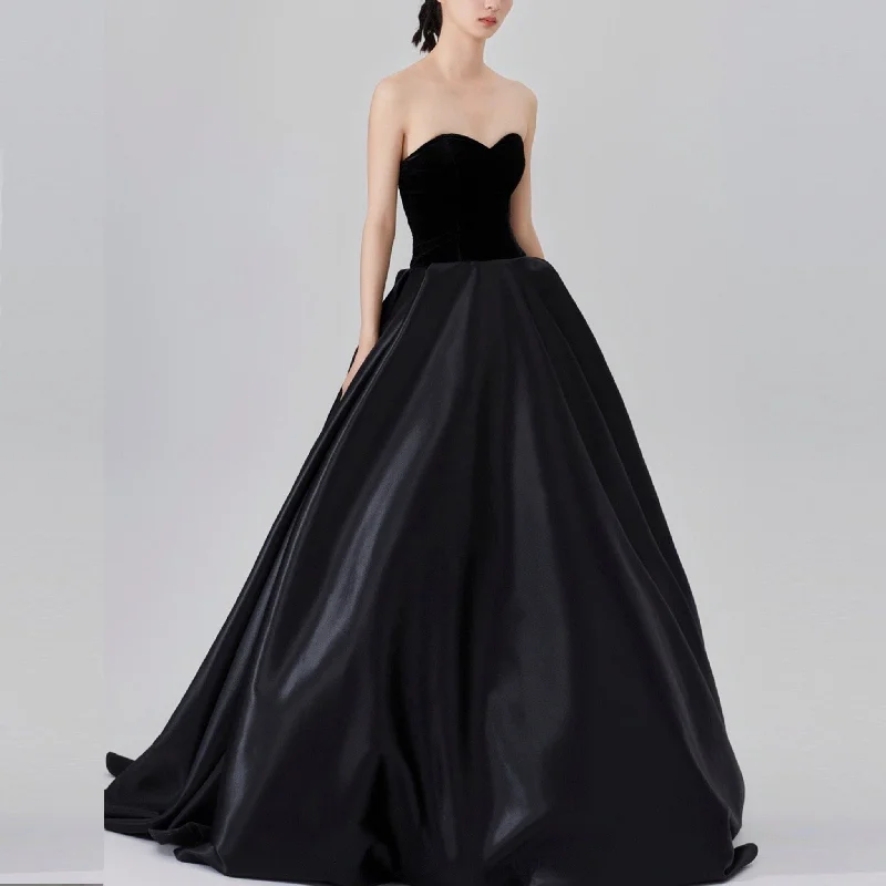 Strapless Sweetheart Neck Black Bridesmaid Gown for Women