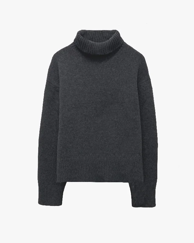 Omaira Sweater